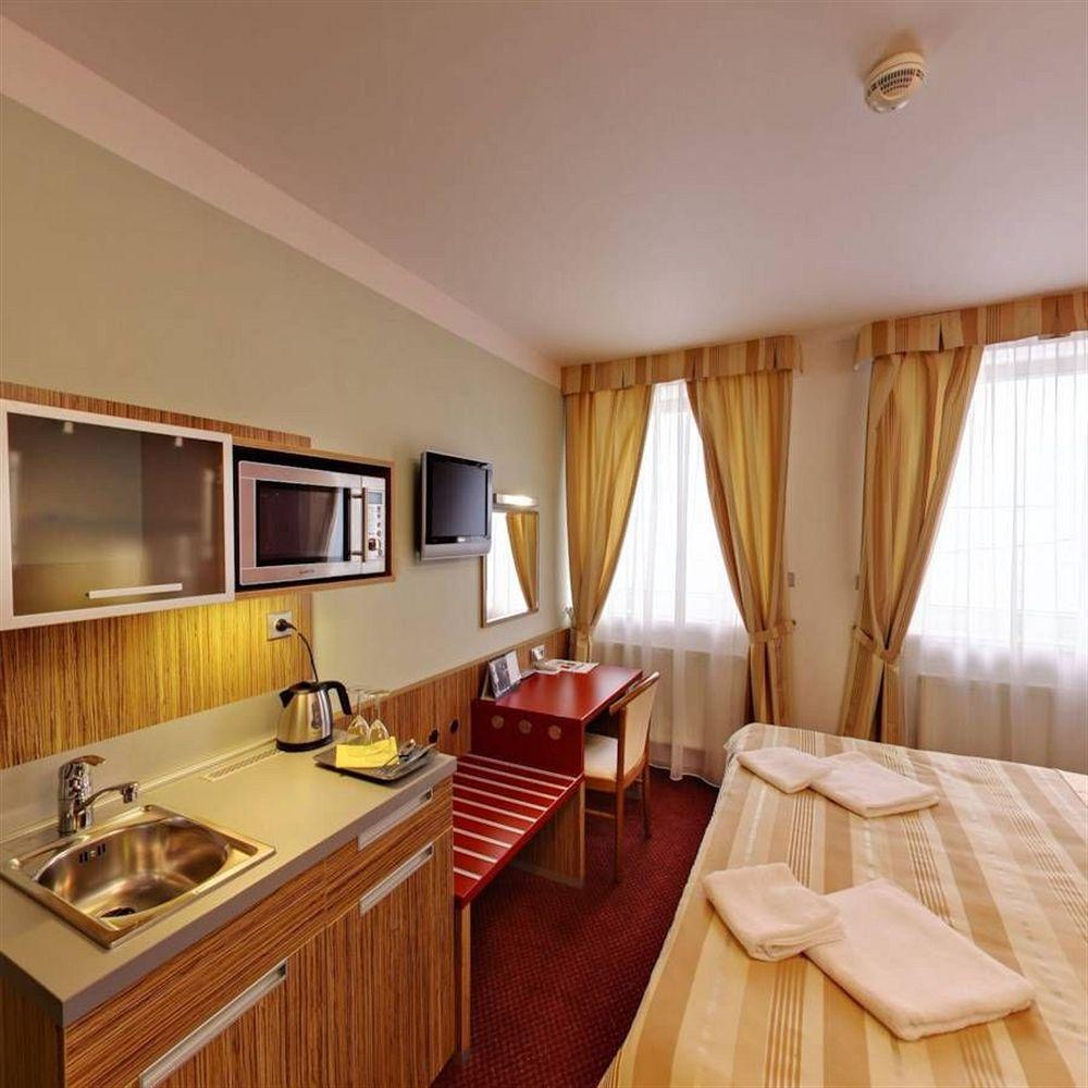 Hotel Vaka Brno Ngoại thất bức ảnh