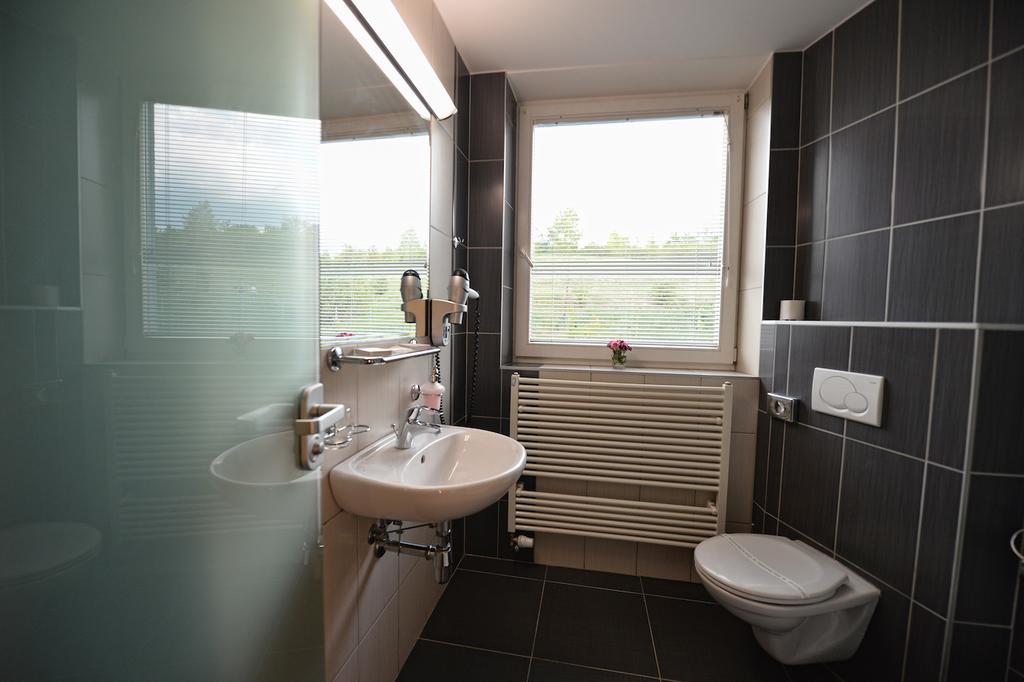 Hotel Vaka Brno Ngoại thất bức ảnh
