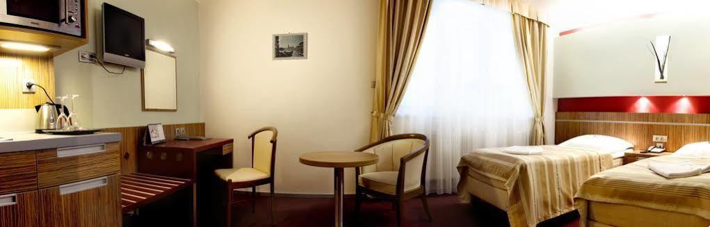 Hotel Vaka Brno Ngoại thất bức ảnh