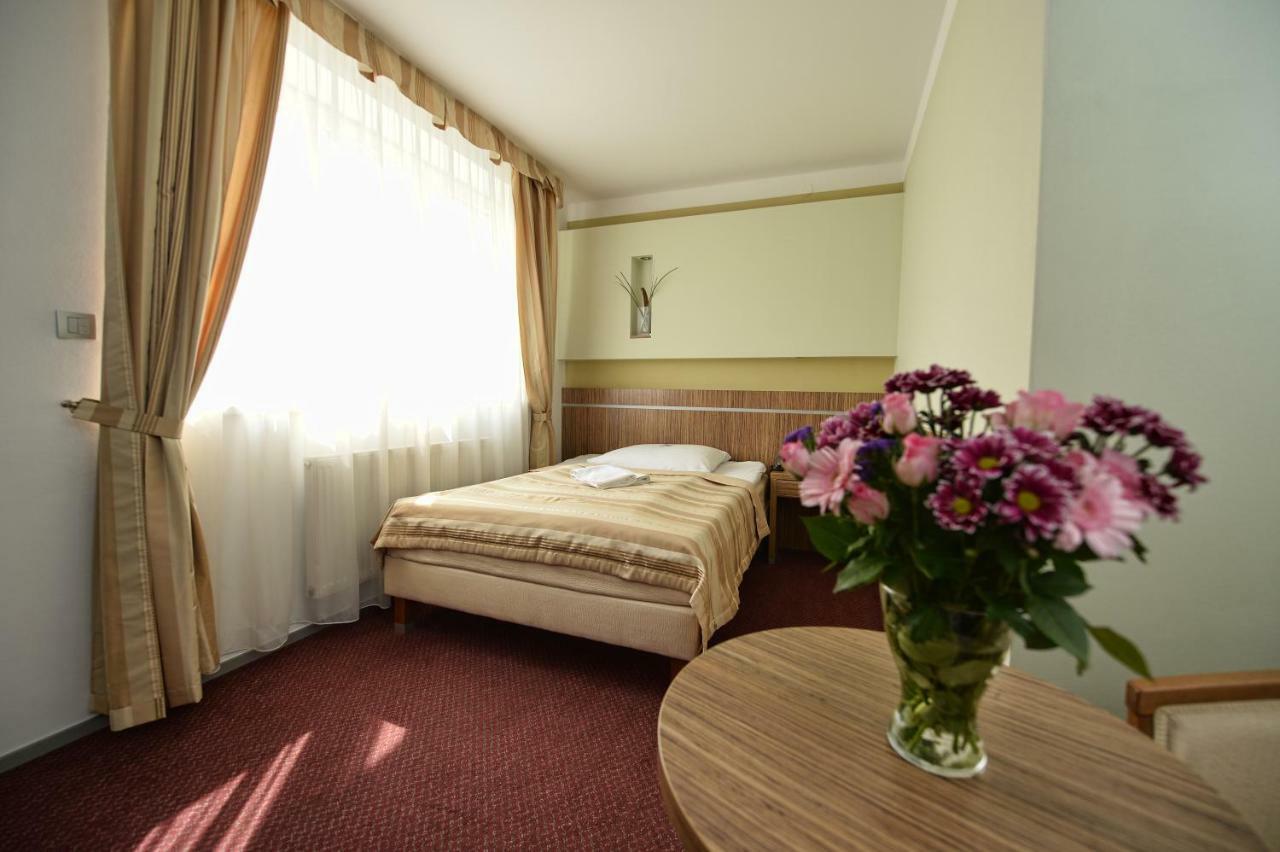 Hotel Vaka Brno Ngoại thất bức ảnh