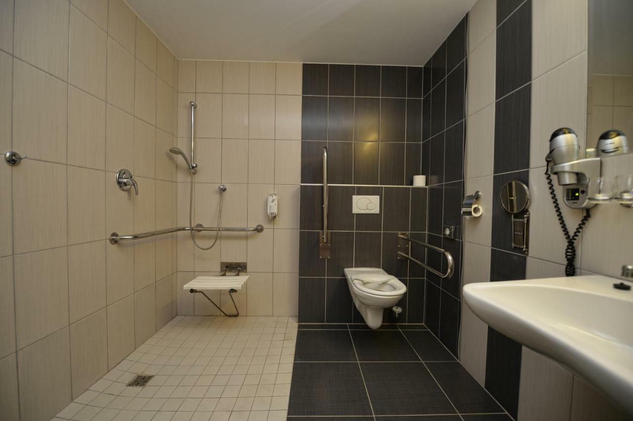 Hotel Vaka Brno Ngoại thất bức ảnh
